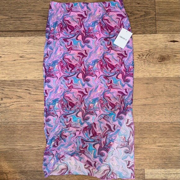 NWT- 2 piece set - Picture 2 of 8